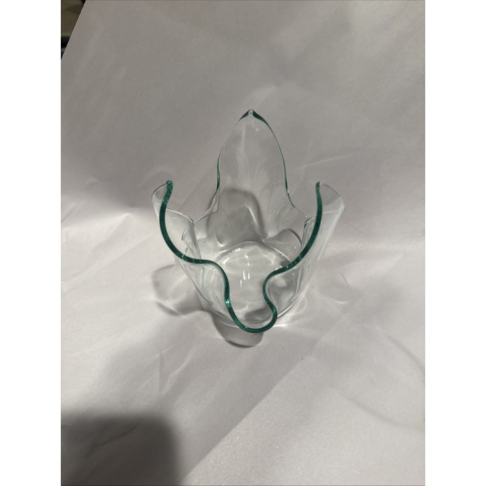 Green, Handmade, Blown Glass Handkerchief Vase Made in Taiwan, vintage